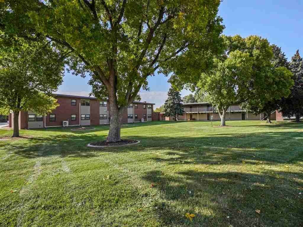 Kearney Apartment Homes - Photo 5 of 26