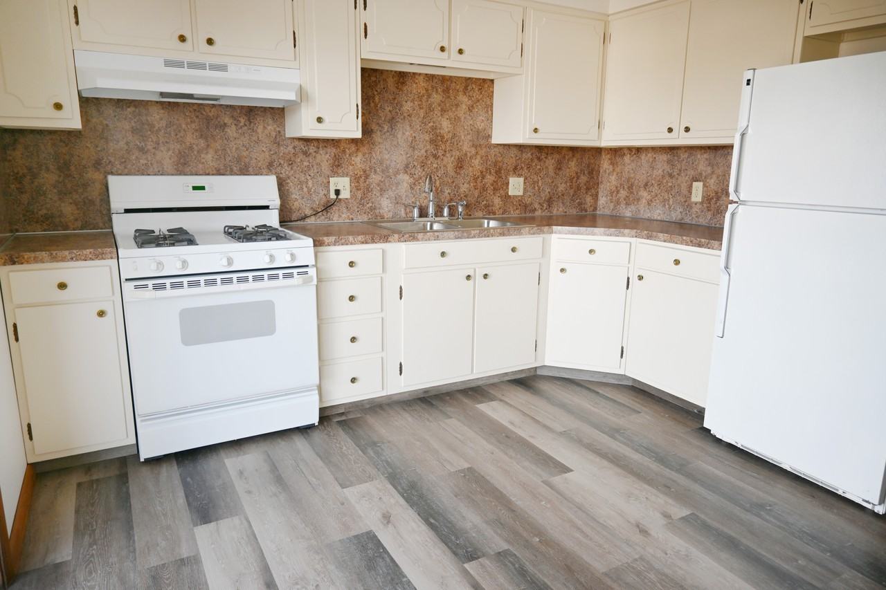 Kingswood West - Photo 6 of 26