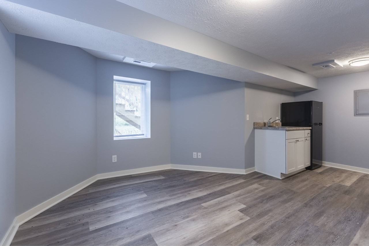 Park Avenue Apartments - Photo 4 of 23