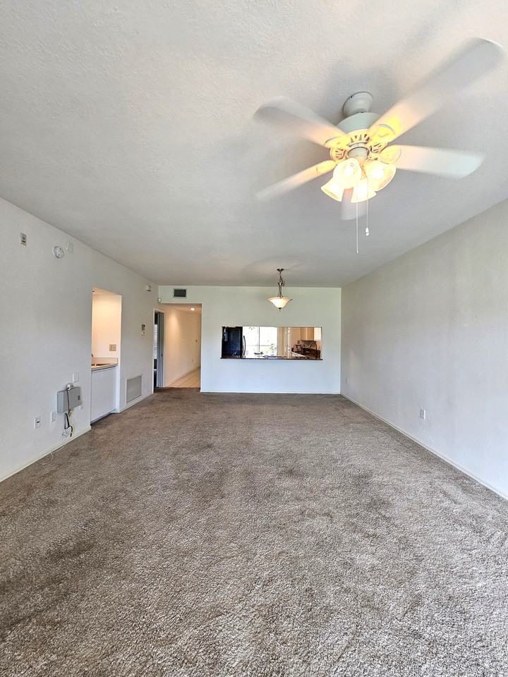 6025 Chardonnay Ln #102 - Photo 5 of 33