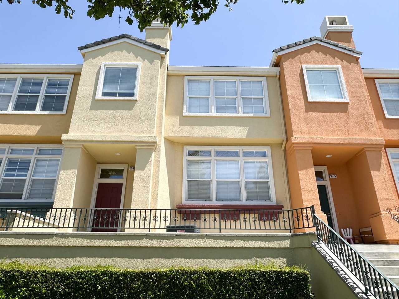 3569 Langdon Cmn - Photo 2 of 30