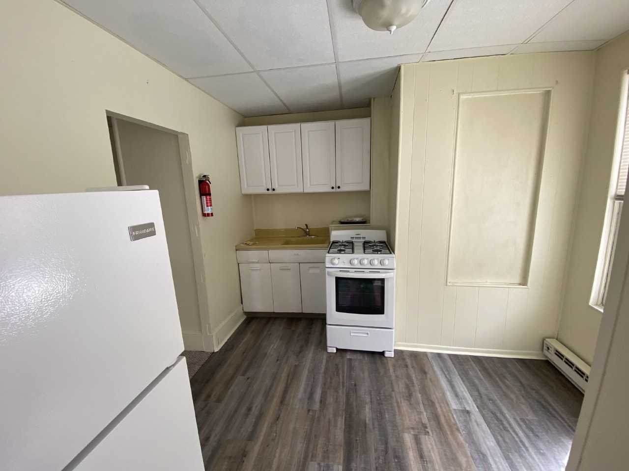 402 Welsh St #2B - Photo 3 of 7