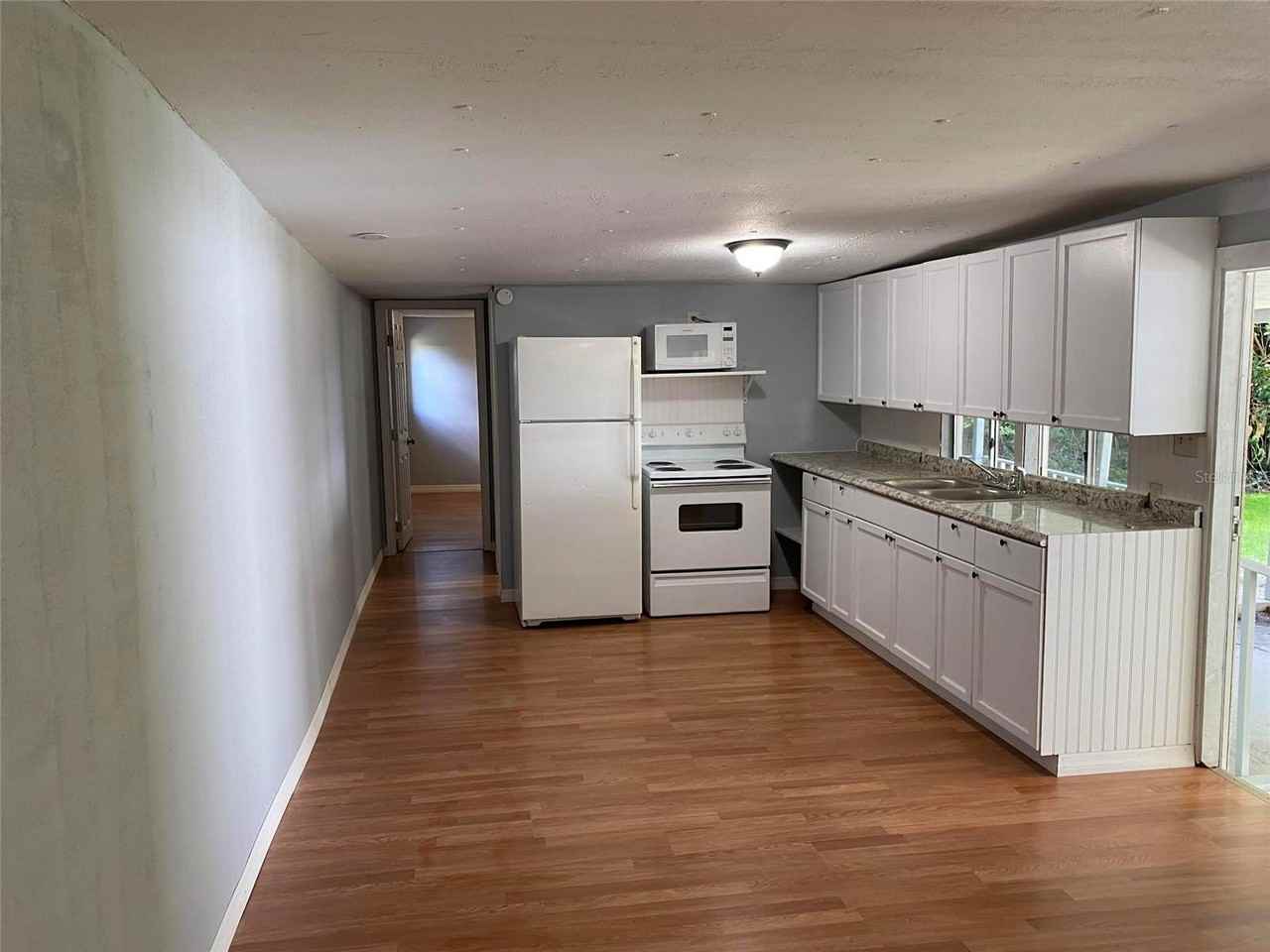 5068 Santos Rd - Photo 4 of 17