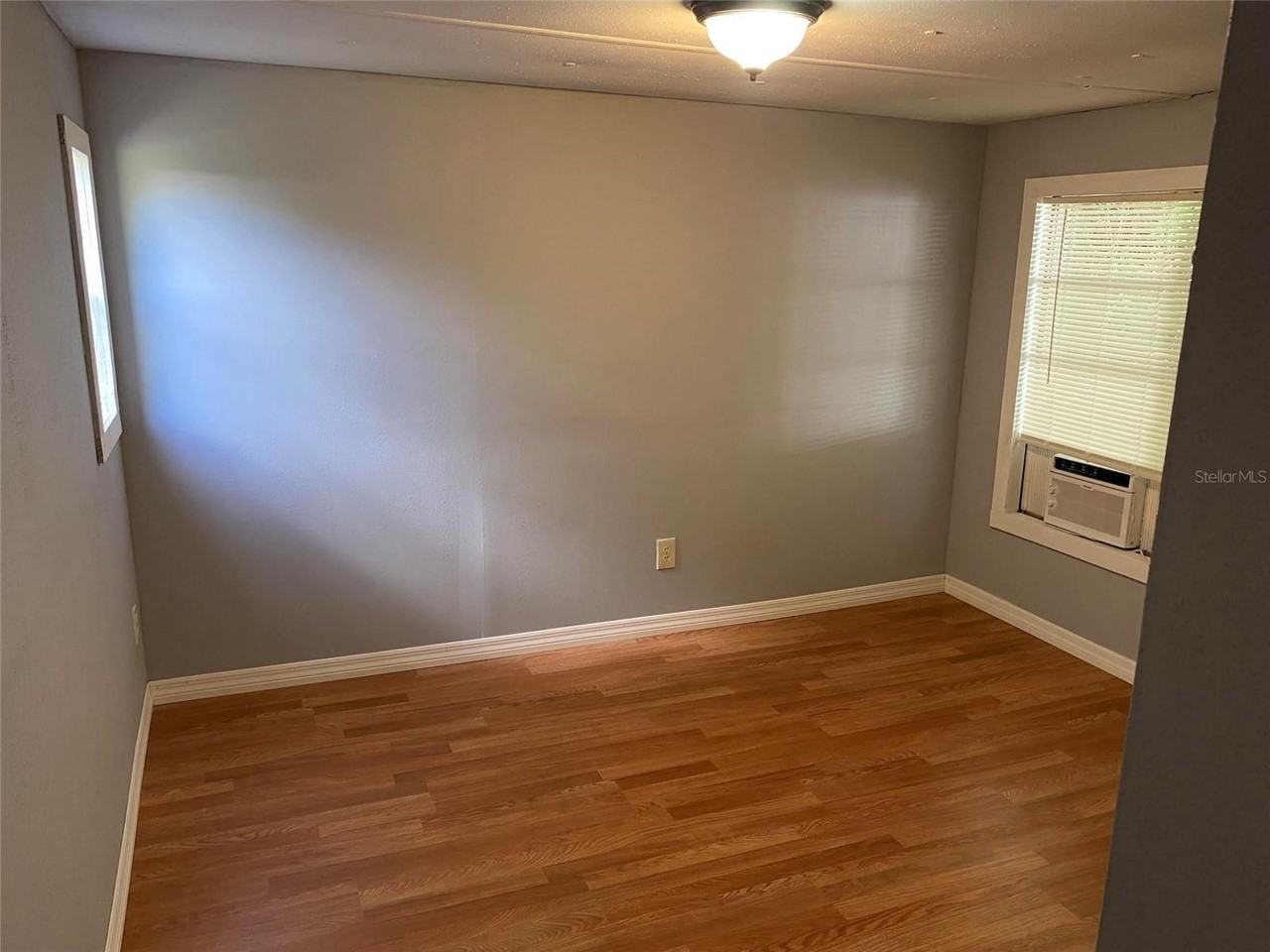 5068 Santos Rd - Photo 7 of 17