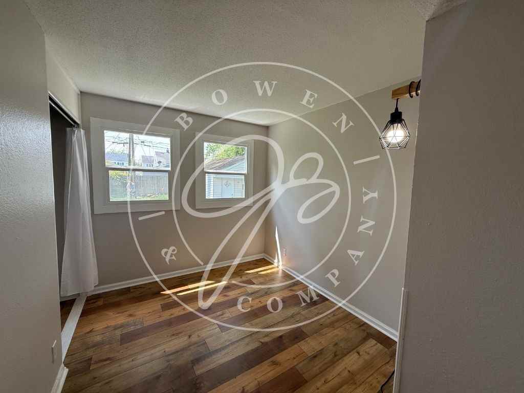 242 E Northgate Pkwy - Photo 3 of 7