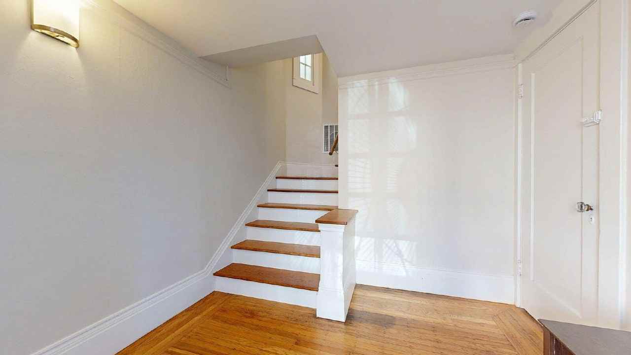 1386 15th Ave - Photo 2 of 28