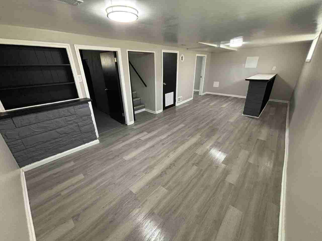1027 Colfax St - Photo 2 of 9