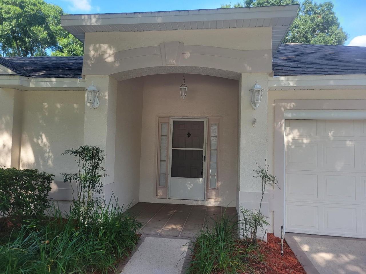 4009 Hammersmith Dr - Photo 2 of 25