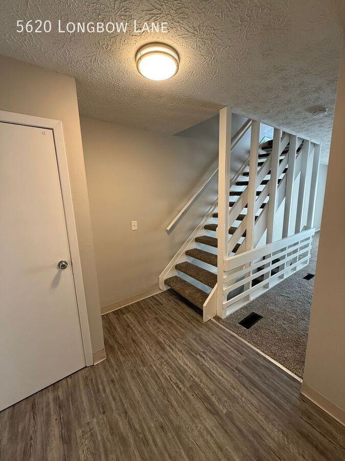 5620 Longbow Ln - Photo 2 of 12