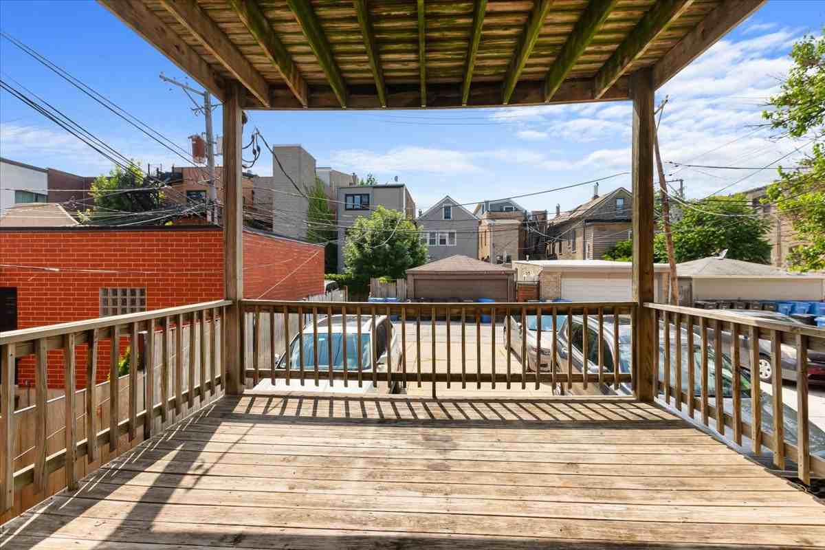 2338 N Greenview Ave #1 - Photo 7 of 10