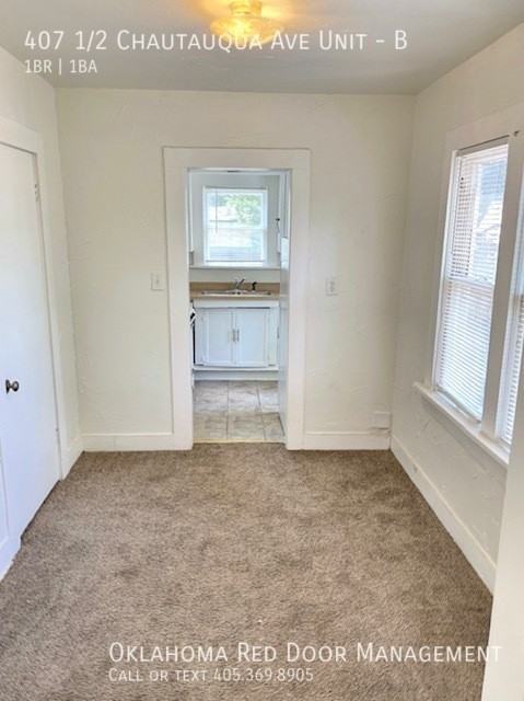 407 1/2 Chautauqua Ave #B - Photo 3 of 14