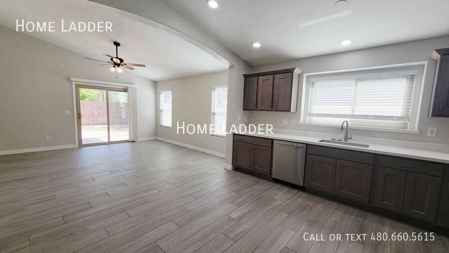 16063 W Culver St - Photo 5 of 21