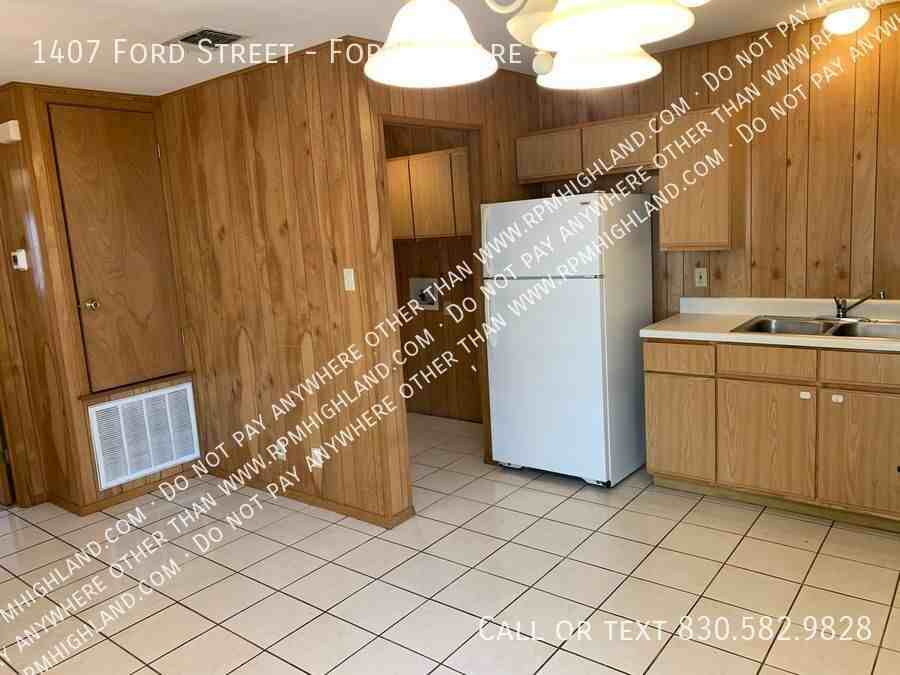 1407 Ford Street - Ford Square #2 - Photo 2 of 16