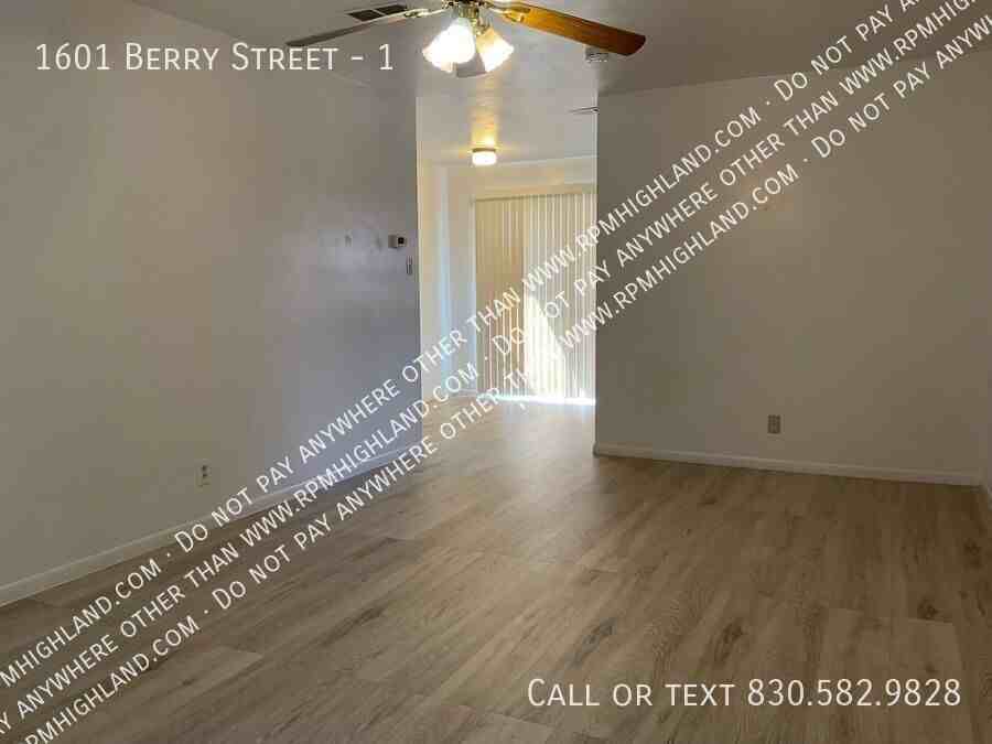 1601 Berry St #1 - Photo 3 of 18