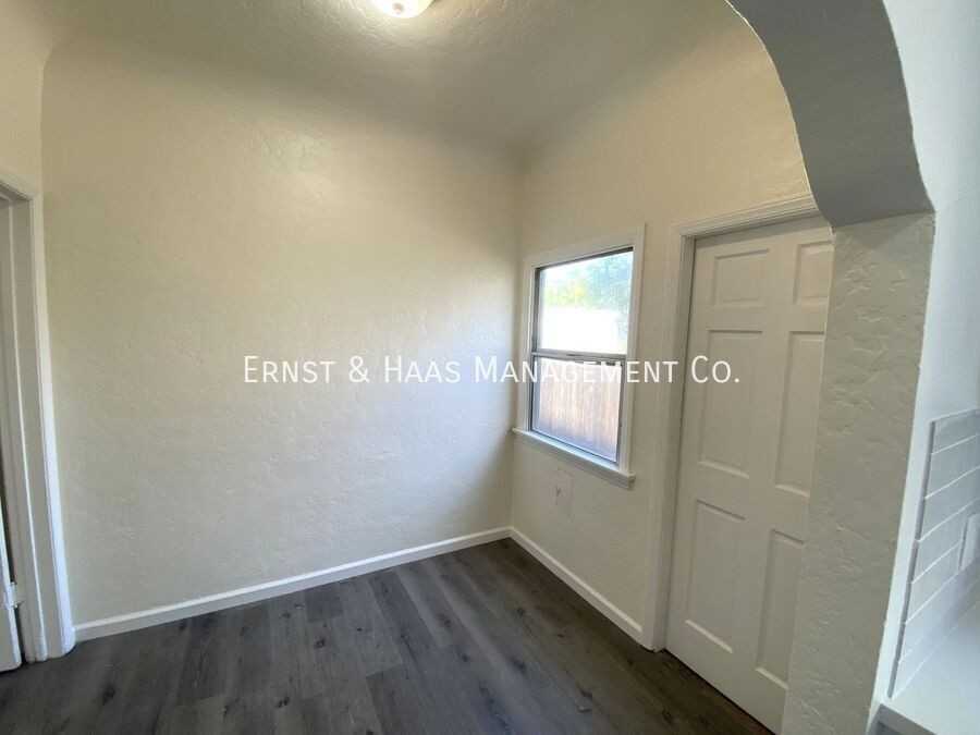 2141 Chestnut Ave #06 - Photo 5 of 7