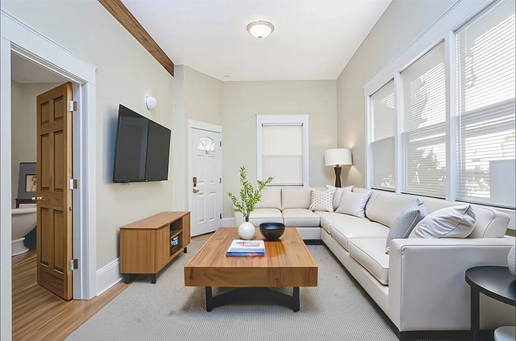 1211 Pine St #1 - Photo 4 of 21