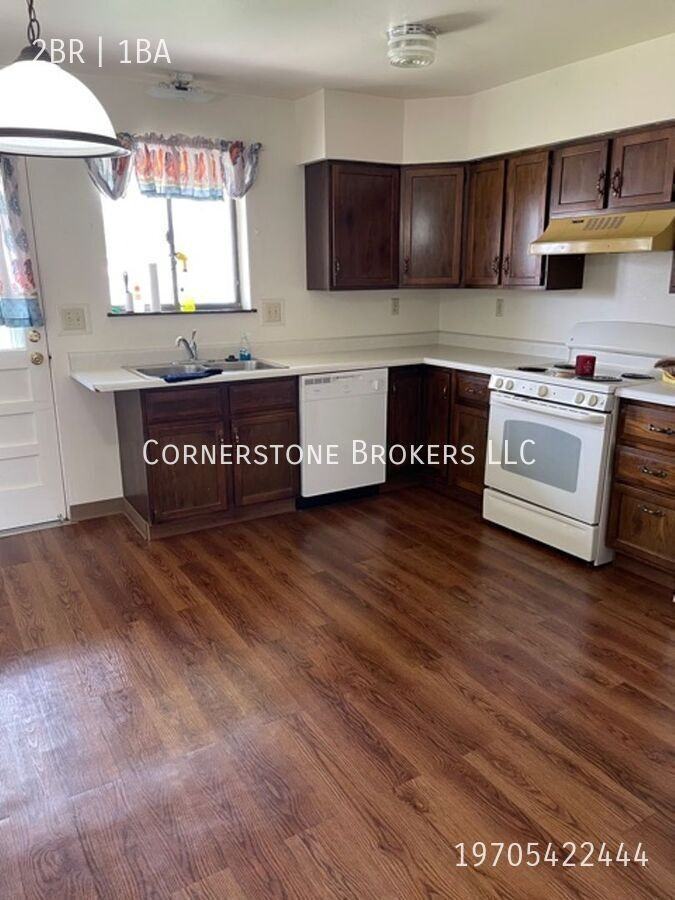 423 Western Ave - Photo 2 of 10