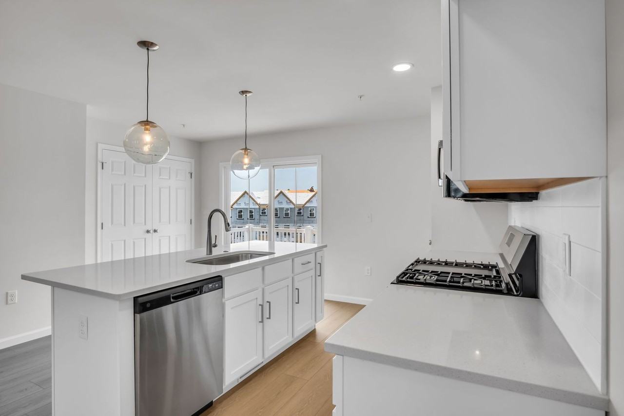 12 Morgan Cir - Photo 3 of 13