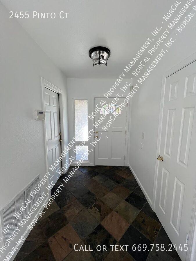 2455 Pinto Ct - Photo 3 of 24