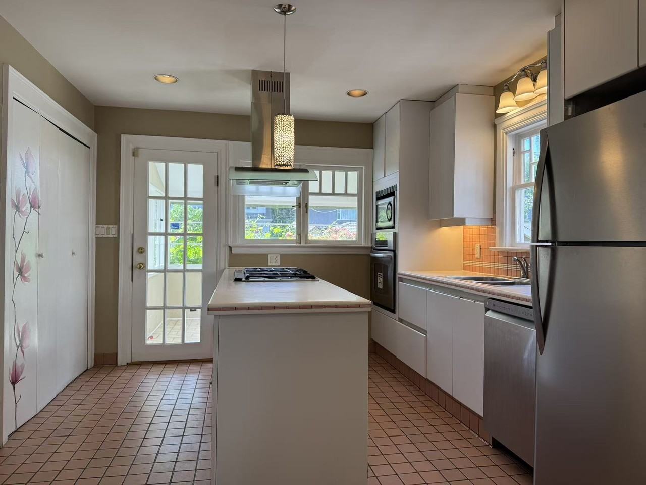 4305 West 13th Avenue - Photo 3 of 26