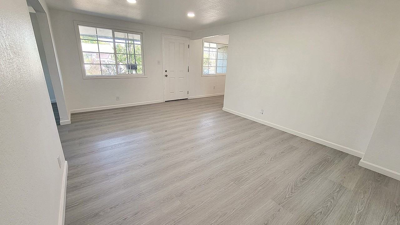 6265 Wilma Avenue - Photo 5 of 34
