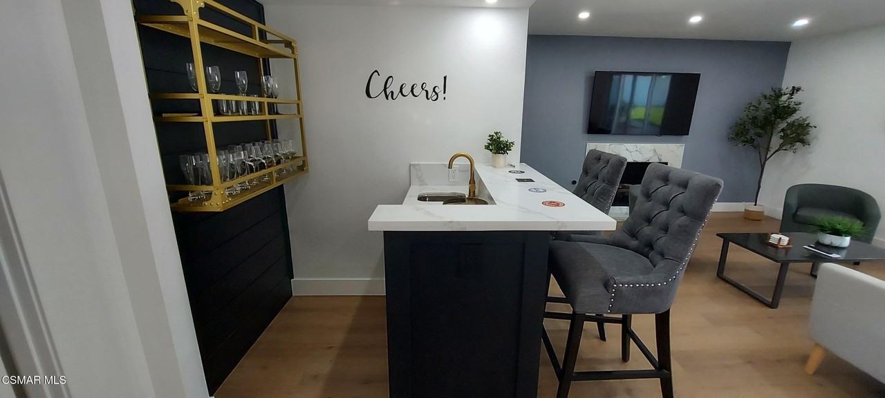 4071 Peoria Ave - Photo 6 of 19