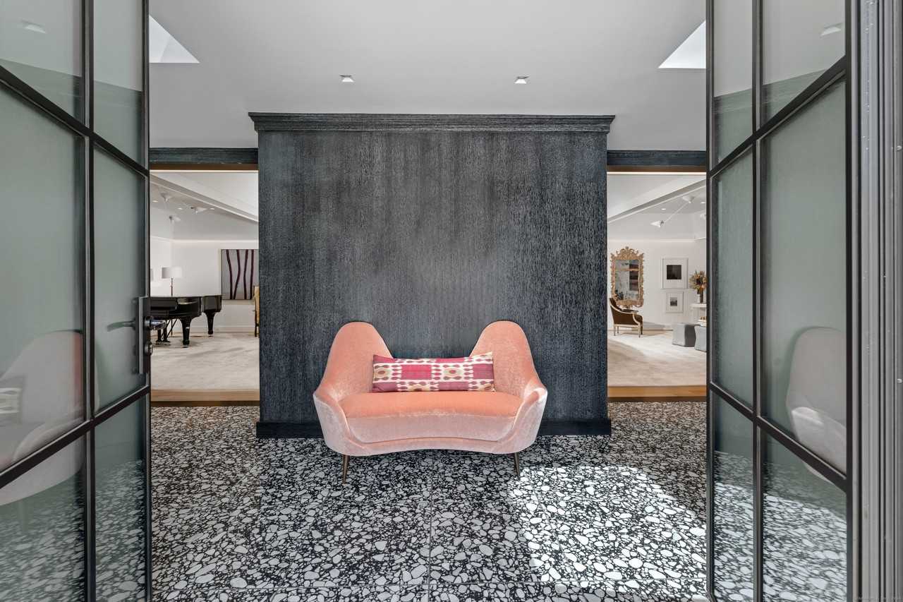 4900 Congress Street - Photo 5 of 40