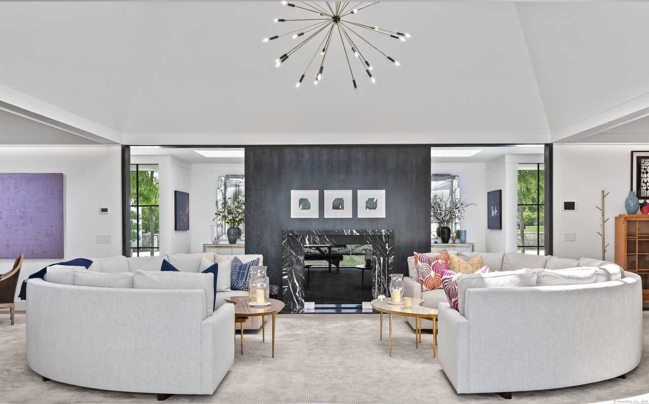 4900 Congress Street - Photo 6 of 40