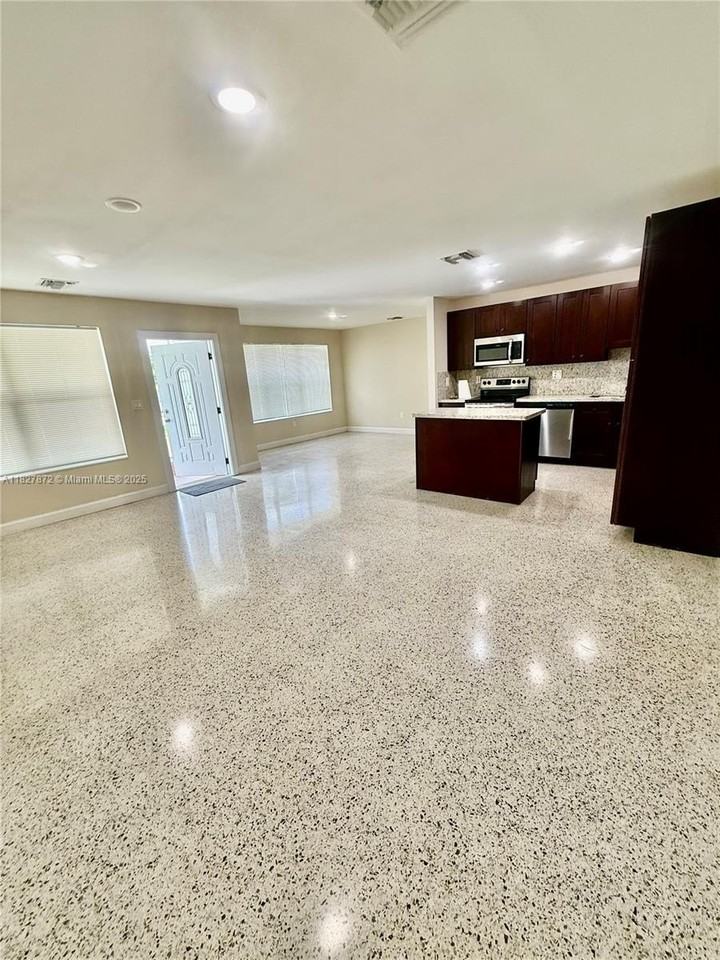 9740 Sterling Dr #NA - Photo 4 of 12