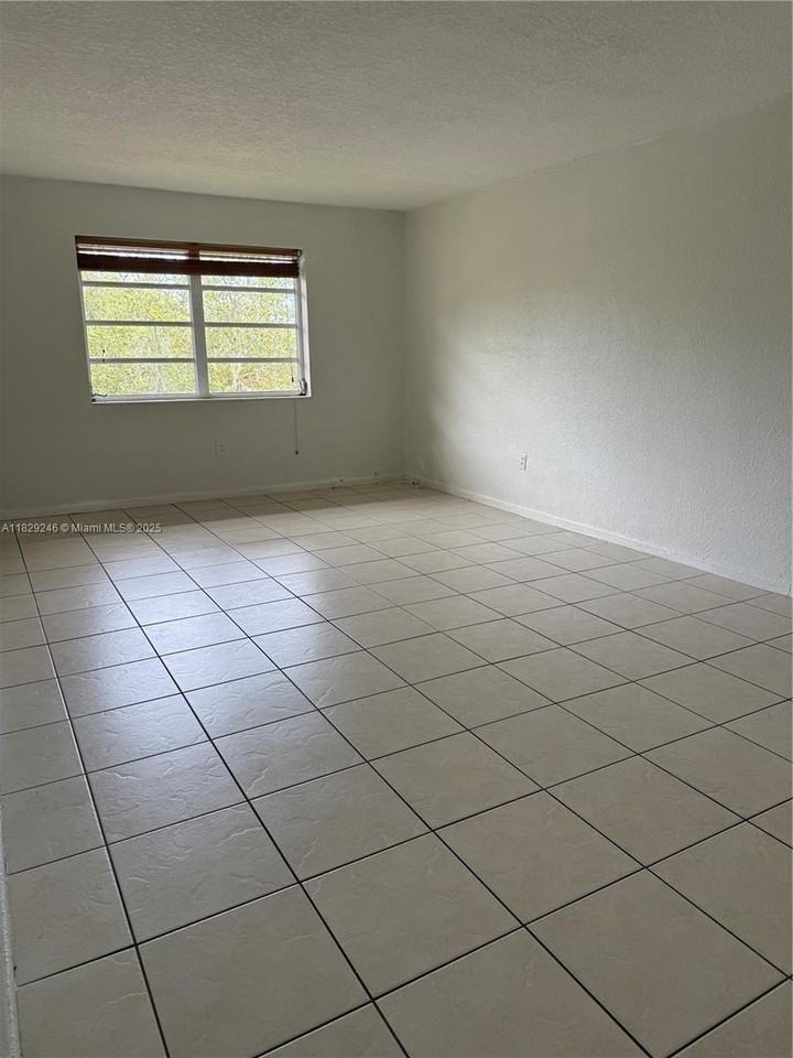 13900 Lake Placid Ct #A37 - Photo 4 of 22