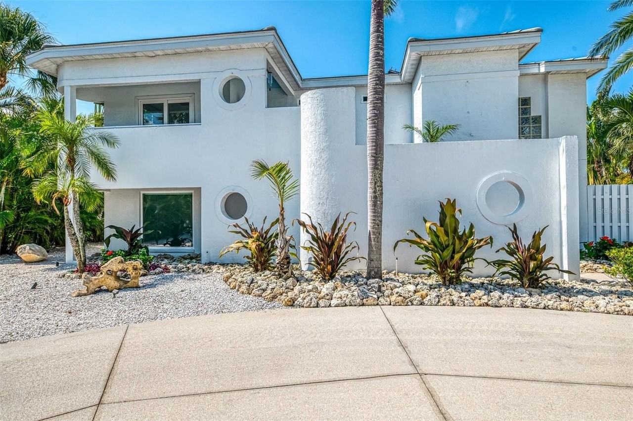 412 Treasure Boat Way - Photo 5 of 50