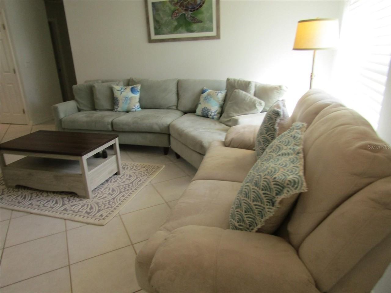 142 Solana St - Photo 2 of 17