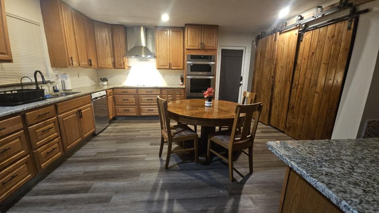 Terry Ave - Photo 3 of 38