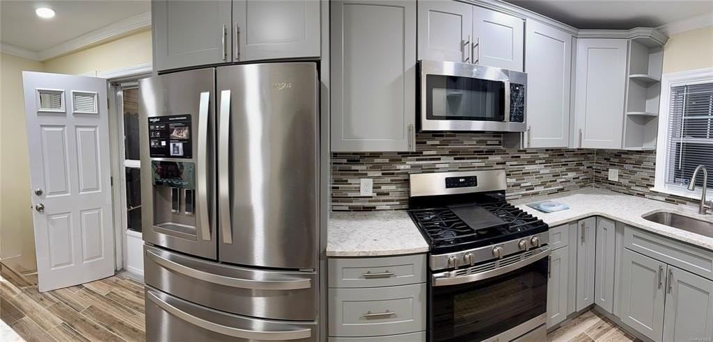 113 Carroll Ave - Photo 6 of 8