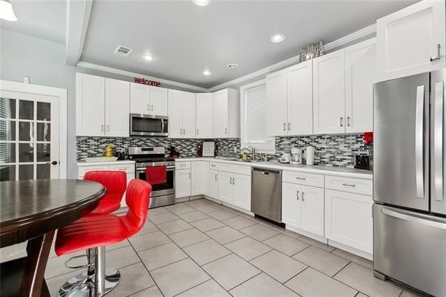 2104 Iberville St - Photo 4 of 10