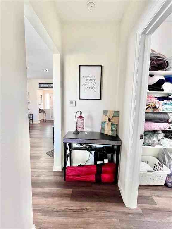 1213 W Woodard St - Photo 5 of 13