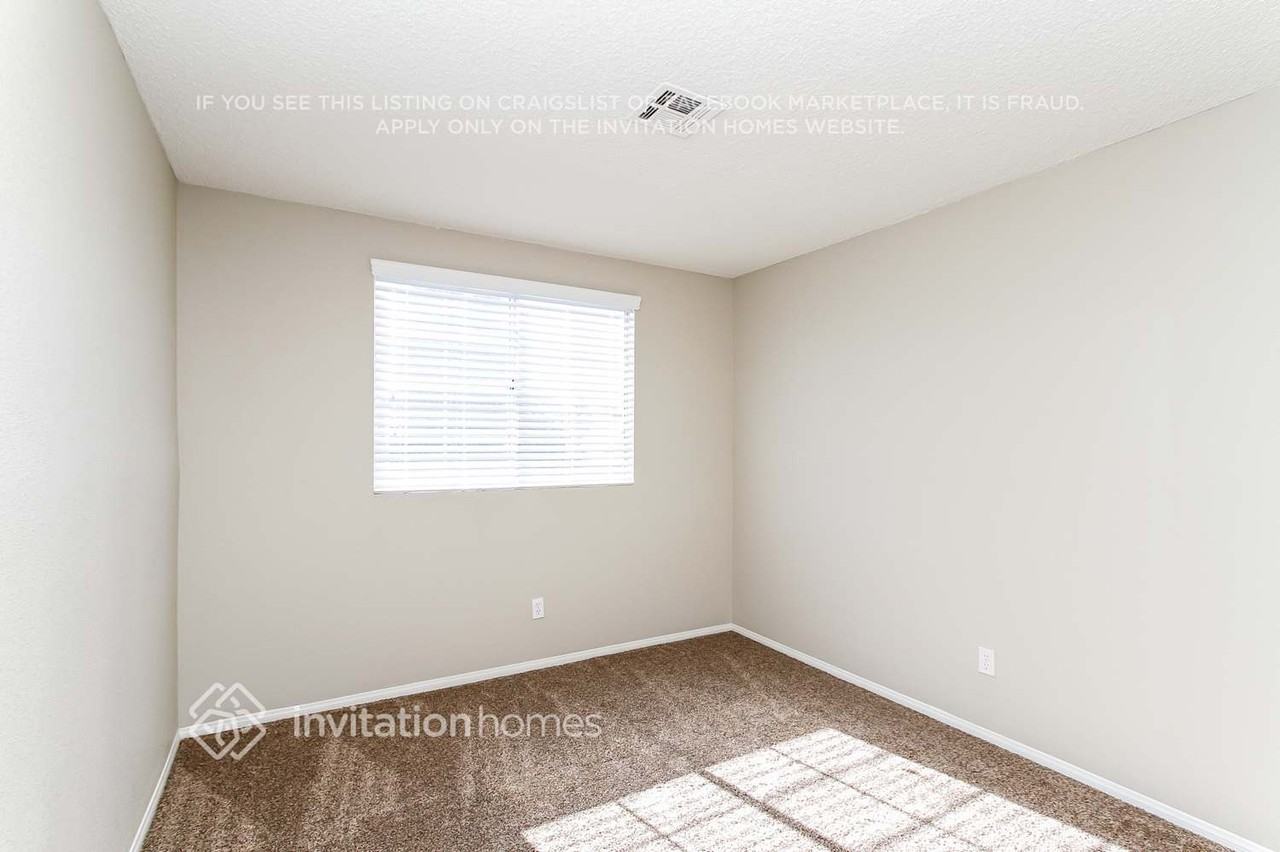 383 Cavos Way - Photo 7 of 15