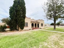 featured image of 1209 W 1st St