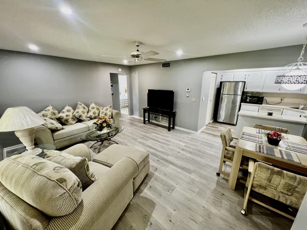 408 Pine Glen Ln #C2 - Photo 4 of 25