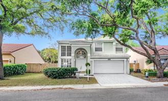 1011 Siena Oaks Cir W - Photo 1 of 1