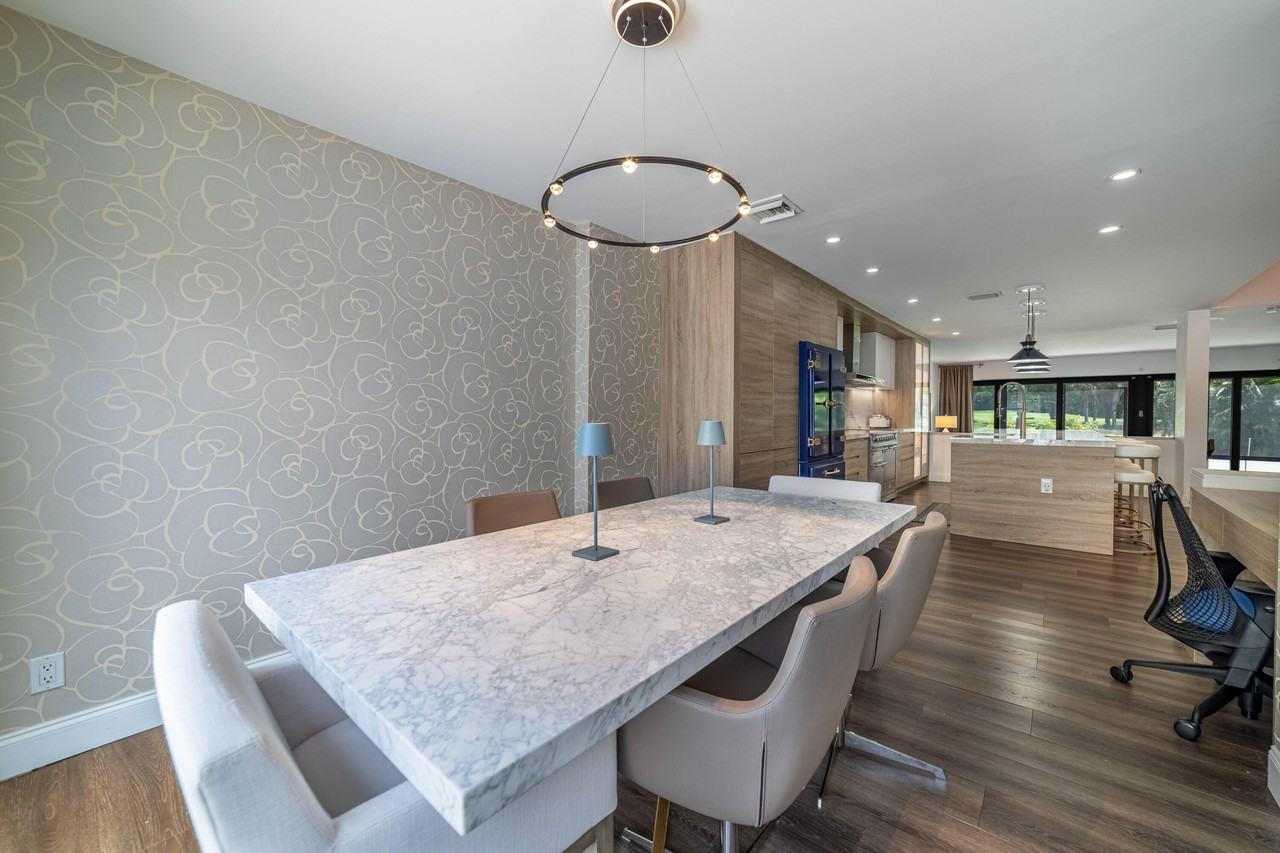 2451 Presidential Way #A - Photo 7 of 37