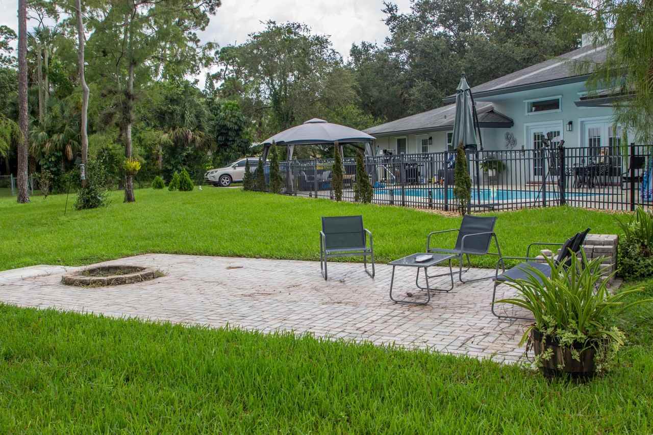 661 West Rambling Drive - Photo 6 of 33