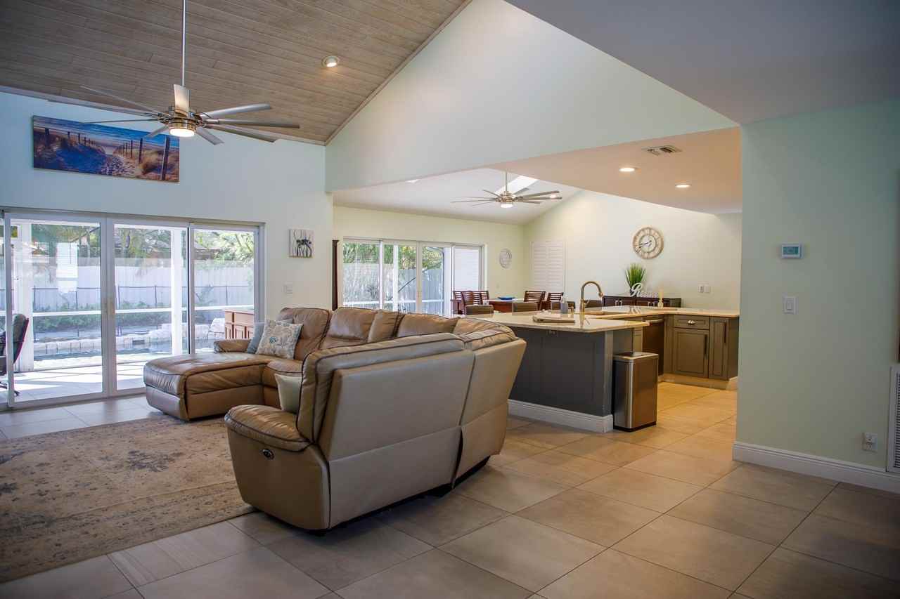 900 Cosmos Court - Photo 6 of 47