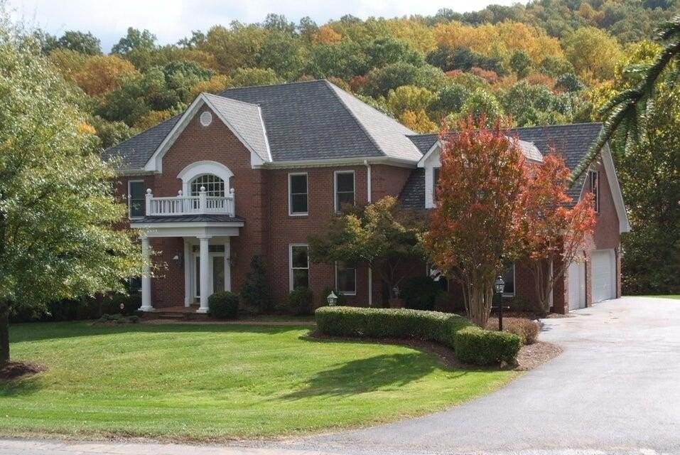 6602 Hidden Woods Dr