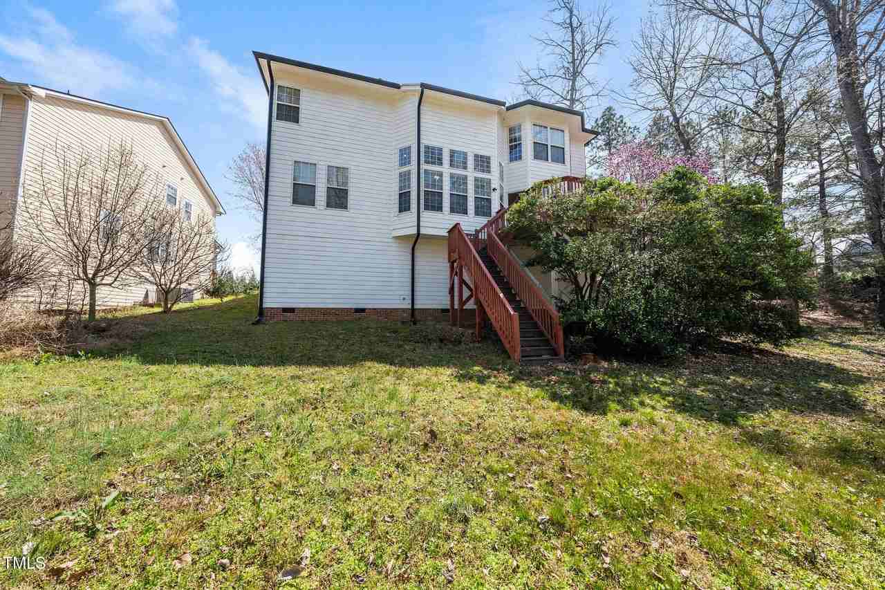 101 Palmwood Ct - Photo 7 of 50