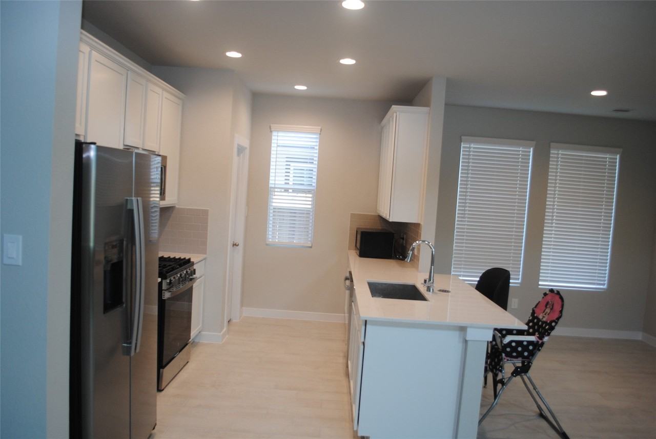 18907 Rising Mesquite St - Photo 4 of 38