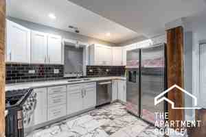 featured image of 3328 W Congress Pkwy #G