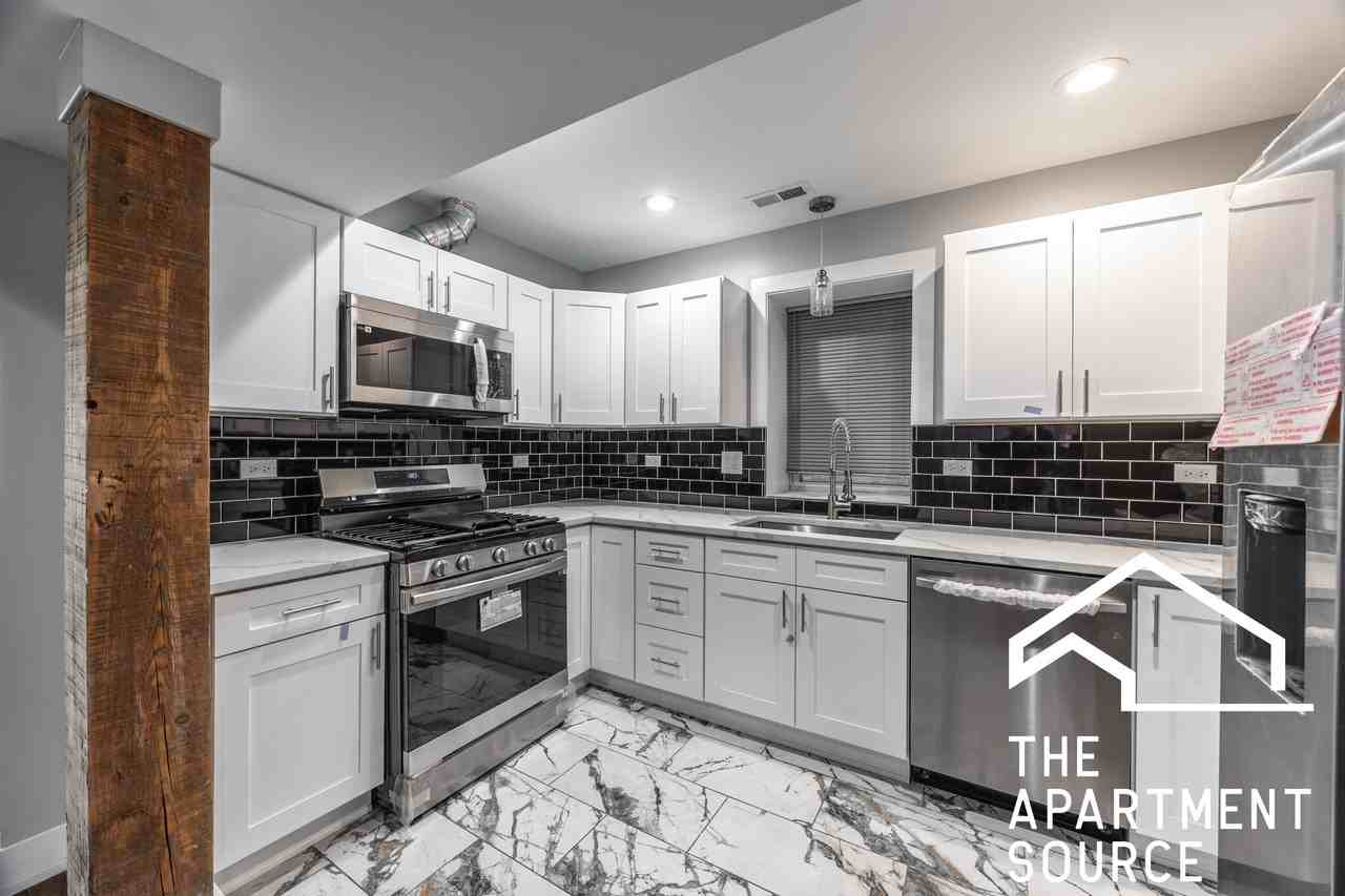 3328 W Congress Pkwy #G - Photo 5 of 13