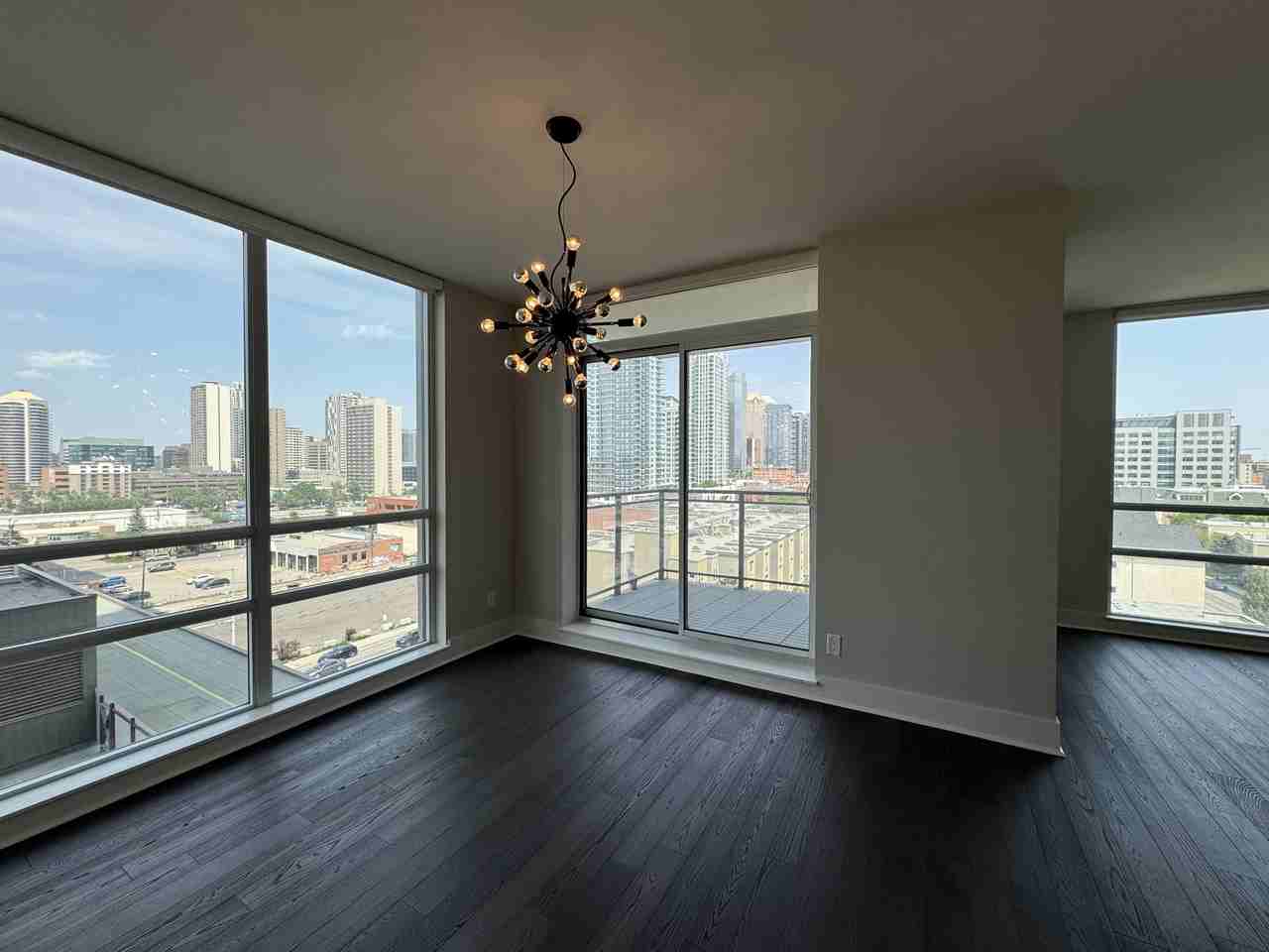 804 Luna - Photo 3 of 25