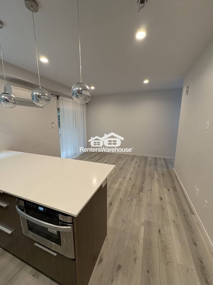 5205B 51st Ave S - Photo 3 of 11